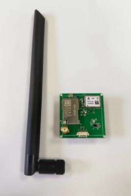 RTK GNSS Development Board with Integrated LoRa Module for Centimeter-Level Positioning and Dual-Frequency RTK Algorithm